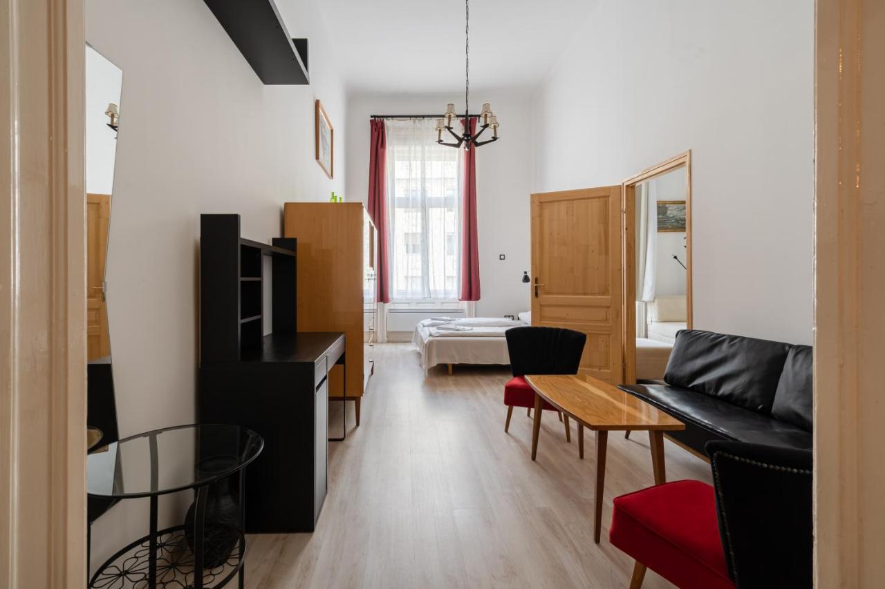 Retro Rebel Mode Apartment Budapest Exteriör bild
